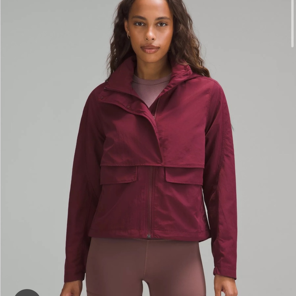 Maroon always effortless jacket with hidden hood